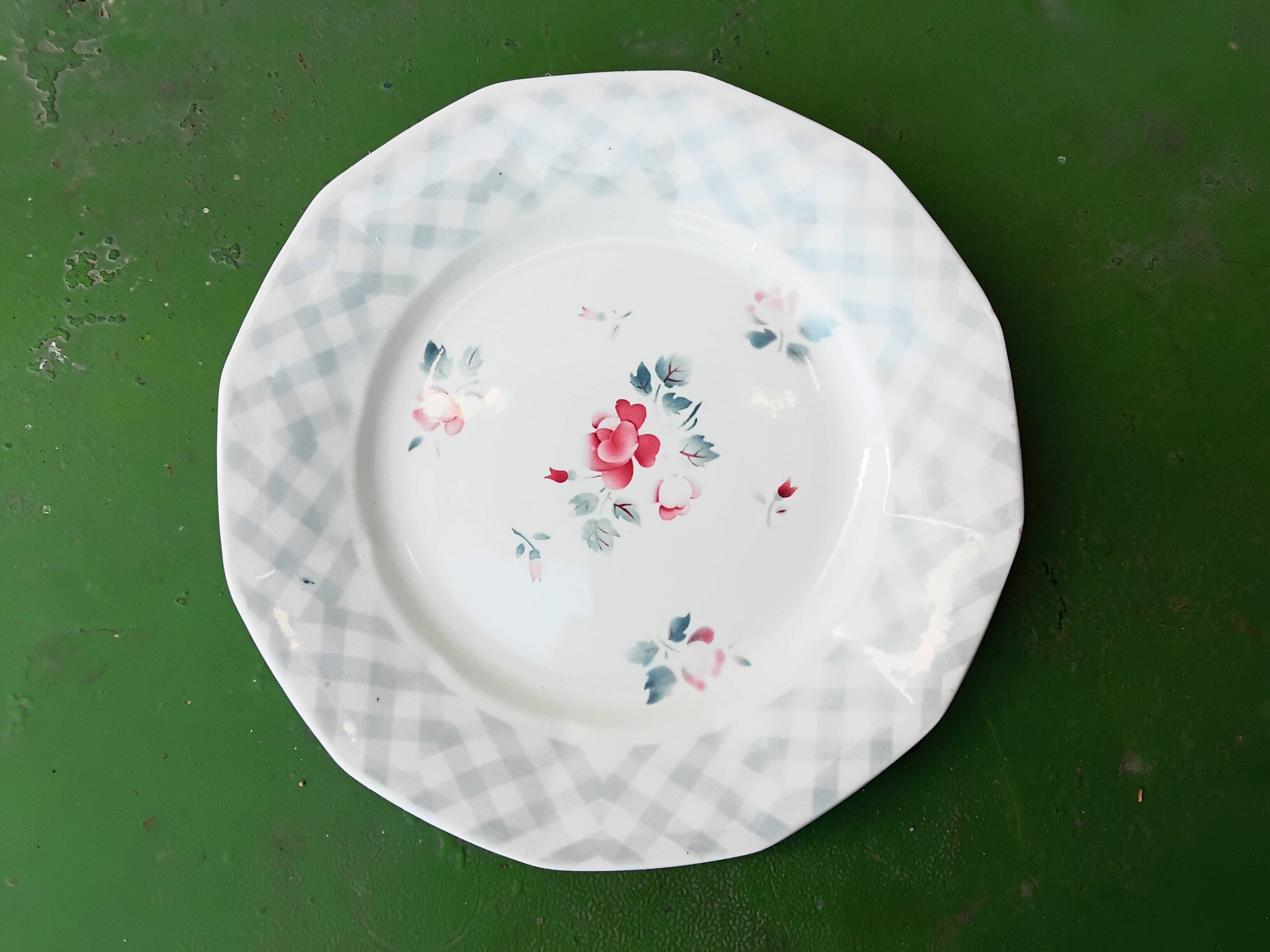Six antique flat plates from Digoin Sarreguemines.