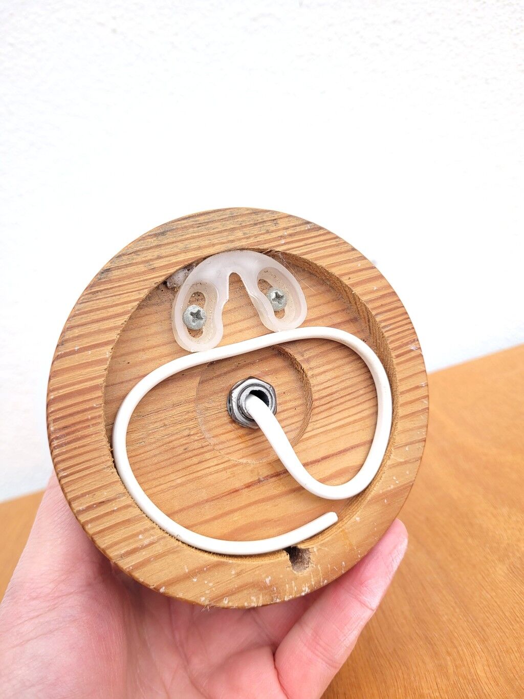 Revised 80s pine ball wall lamp