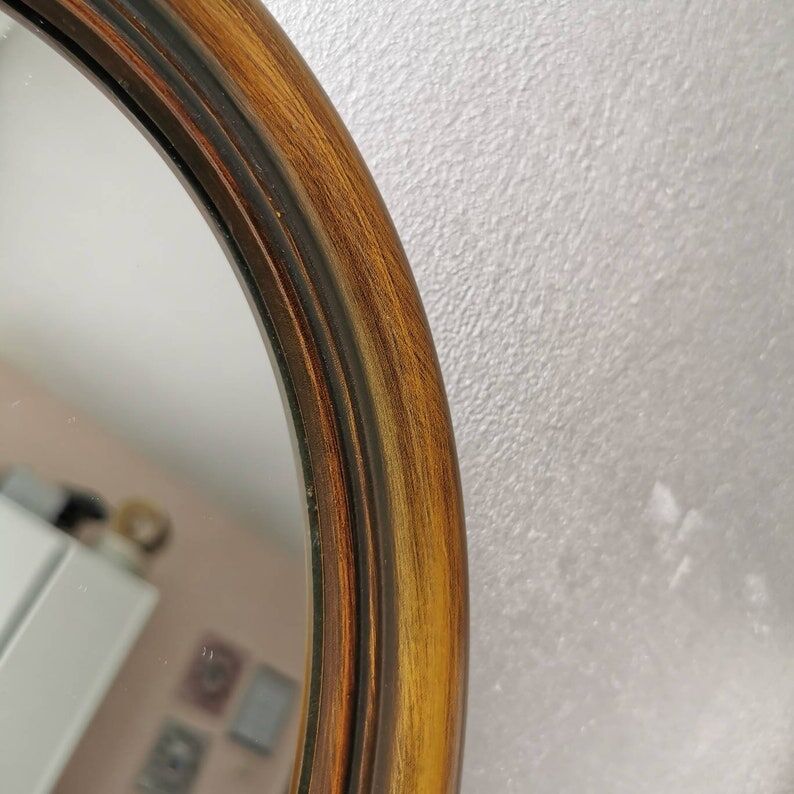 Vintage oval mirror from the 70s 37x47cm