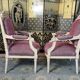 Paire de fauteuils de style Louis XVI