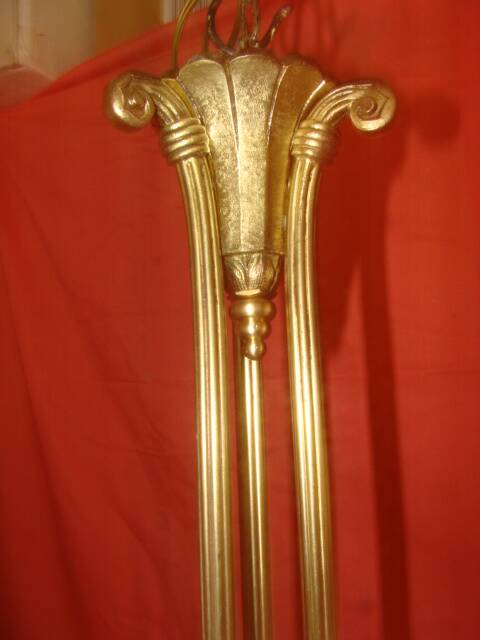 Art Deco period chandelier (1925) with four light arms.