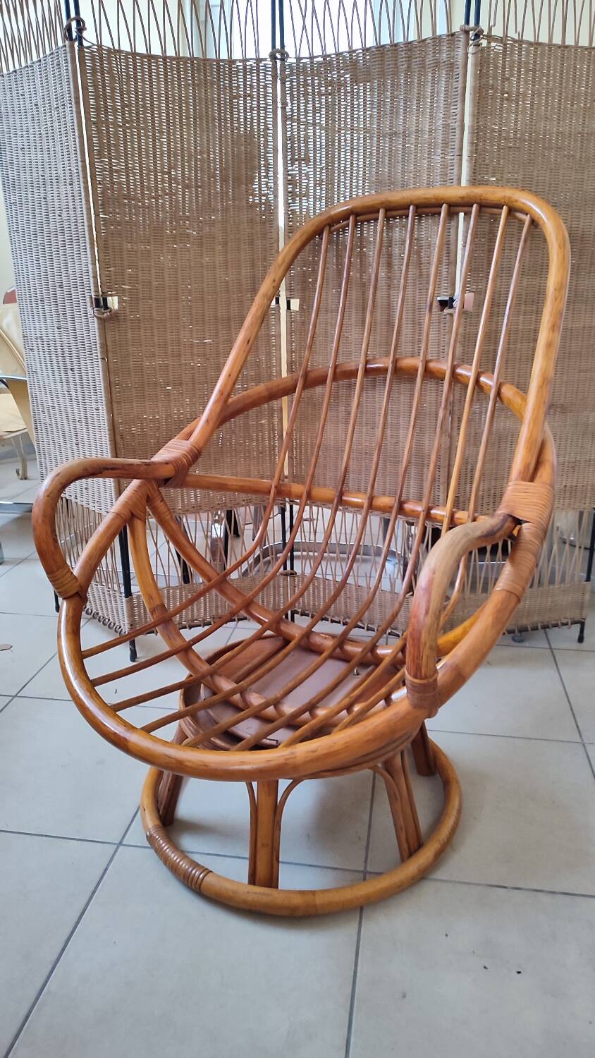 Lot 2 fauteuils rotin