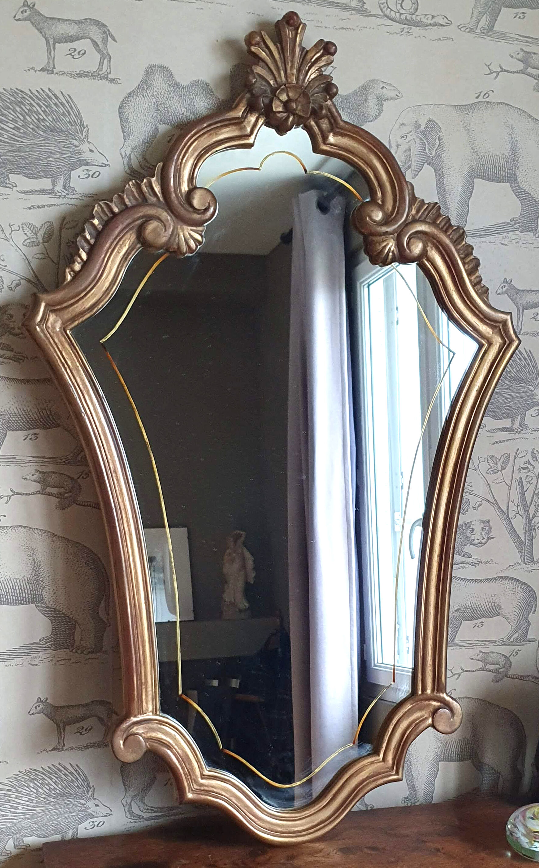 Gilded mirror in wood and stucco 85x53cm
