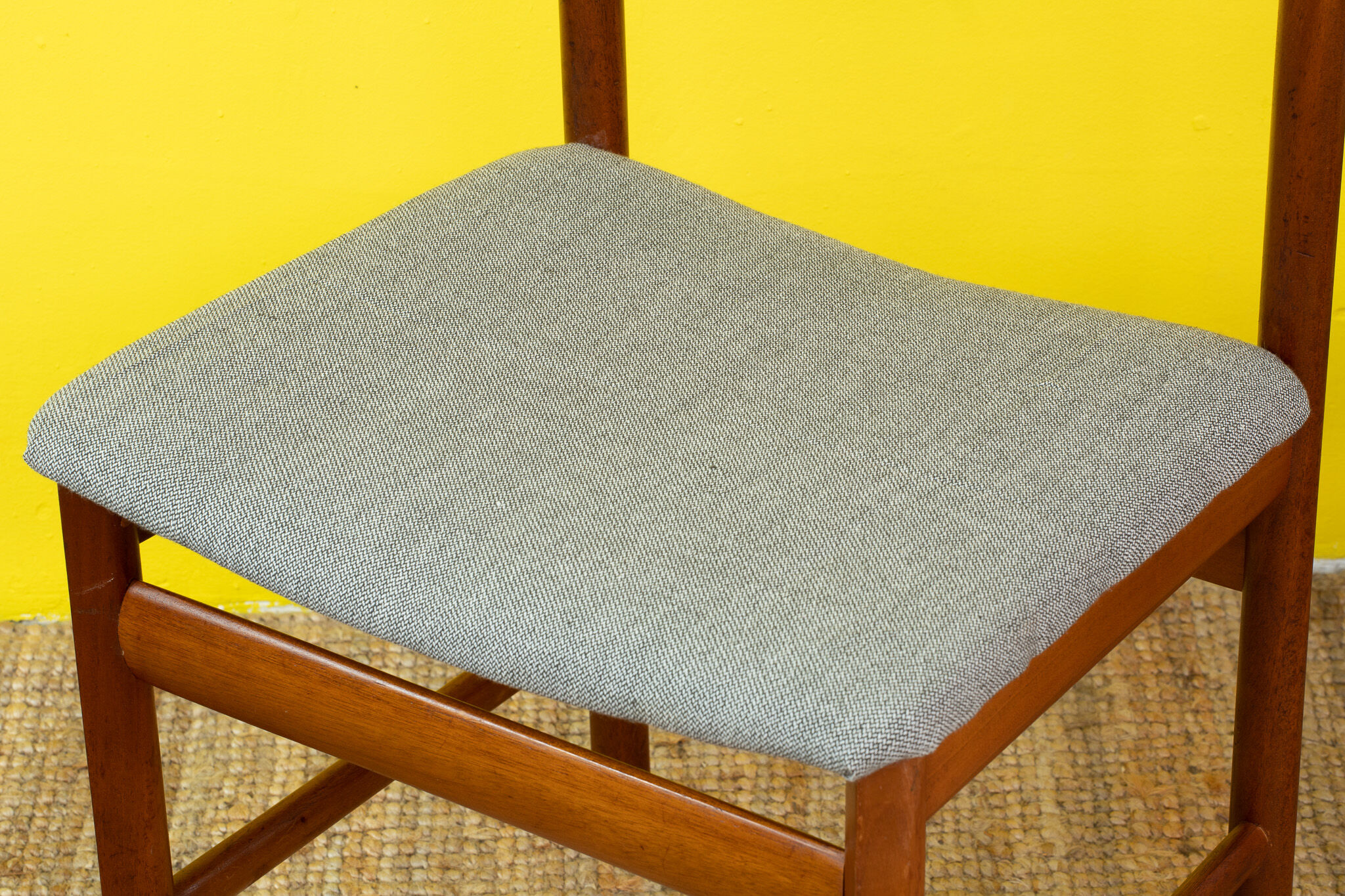 4 chaises scandinaves vintage – 44 cm