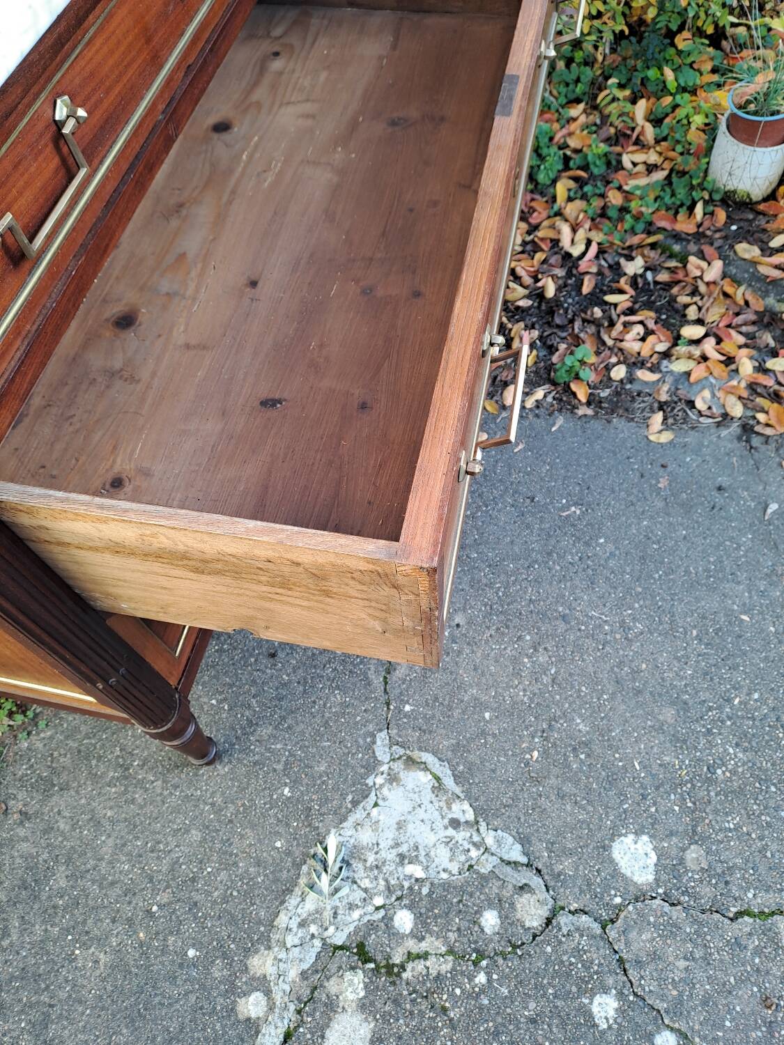 Louis XVI chest of drawers, mahogany, late 18th century, early 19th century