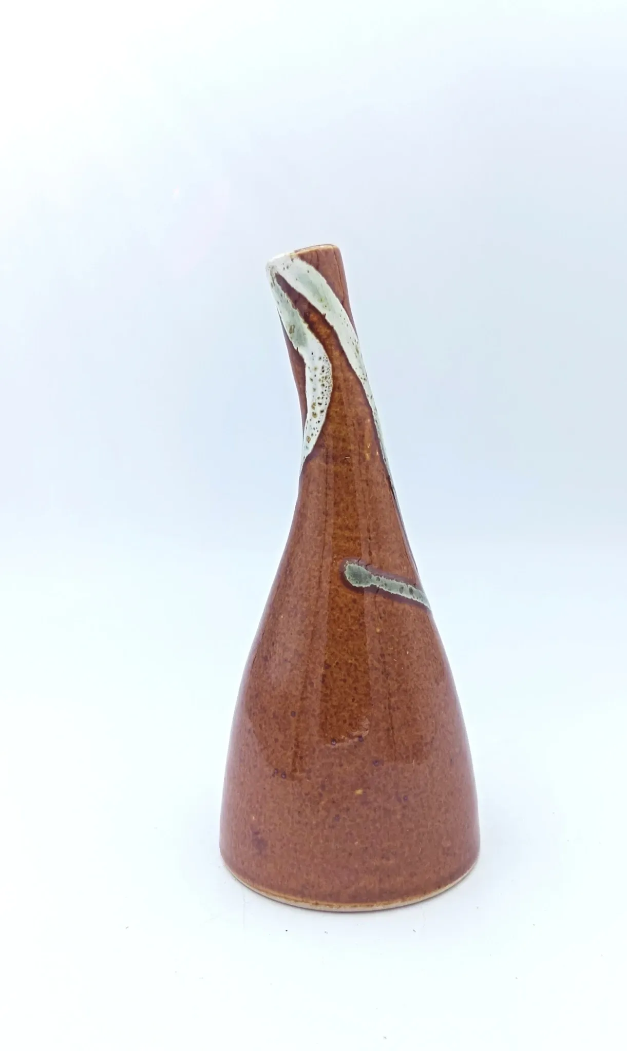 Single-flower vase in glazed stoneware from Nault pottery – Saint-Amand-en-Puisaye