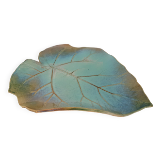 Ceramic Dish Vine Leaf Signature to identify X Luc (40cm)