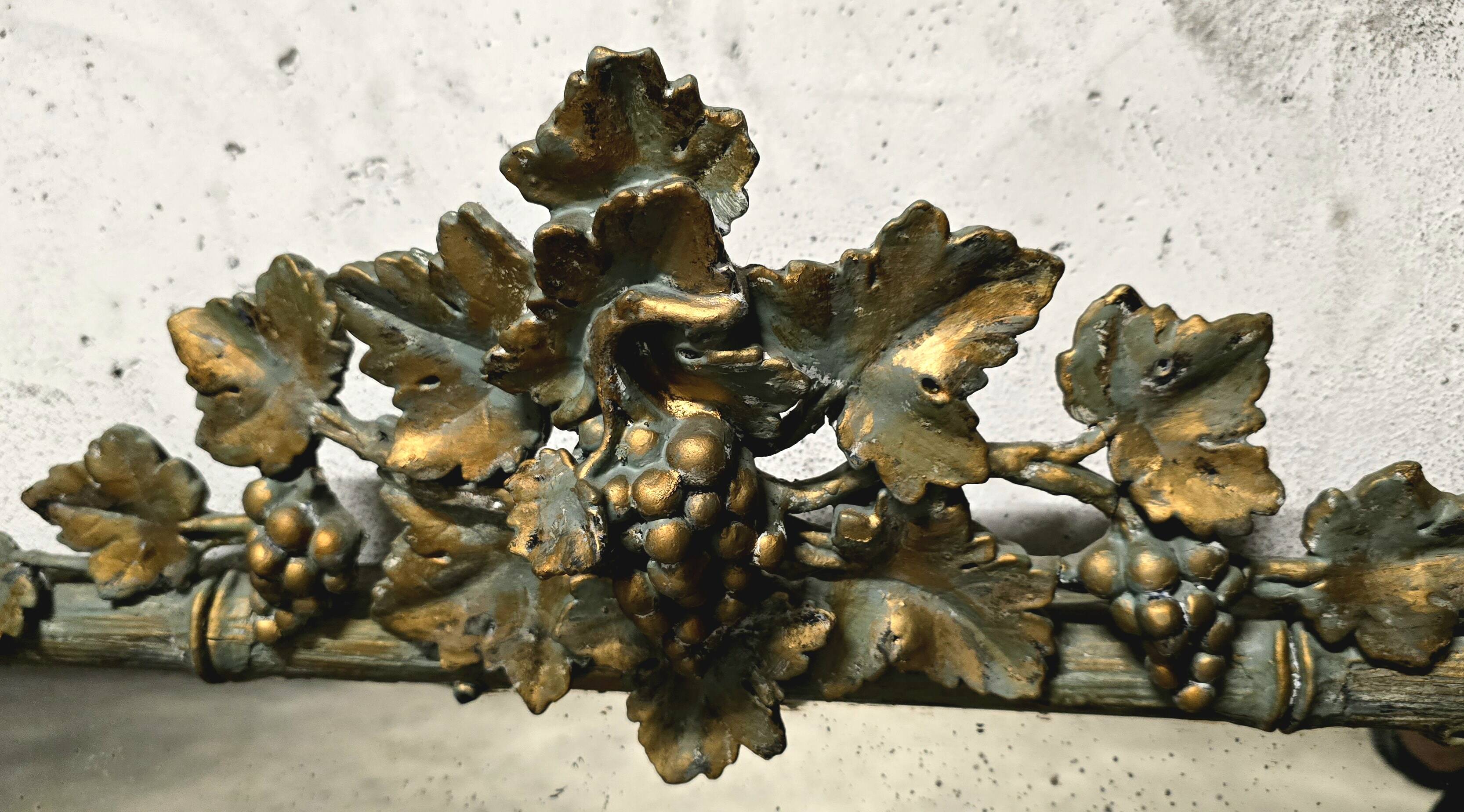 Large Wood and Patinated Stucco Mirror - Floral 1900s Period