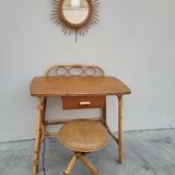 Coiffeuse en rotin vintage 1950 avec miroir soleil