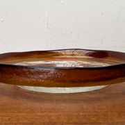 Modern mid-century glass bowl by Pertti Santalahti for Humppila, Finland, 1960s.