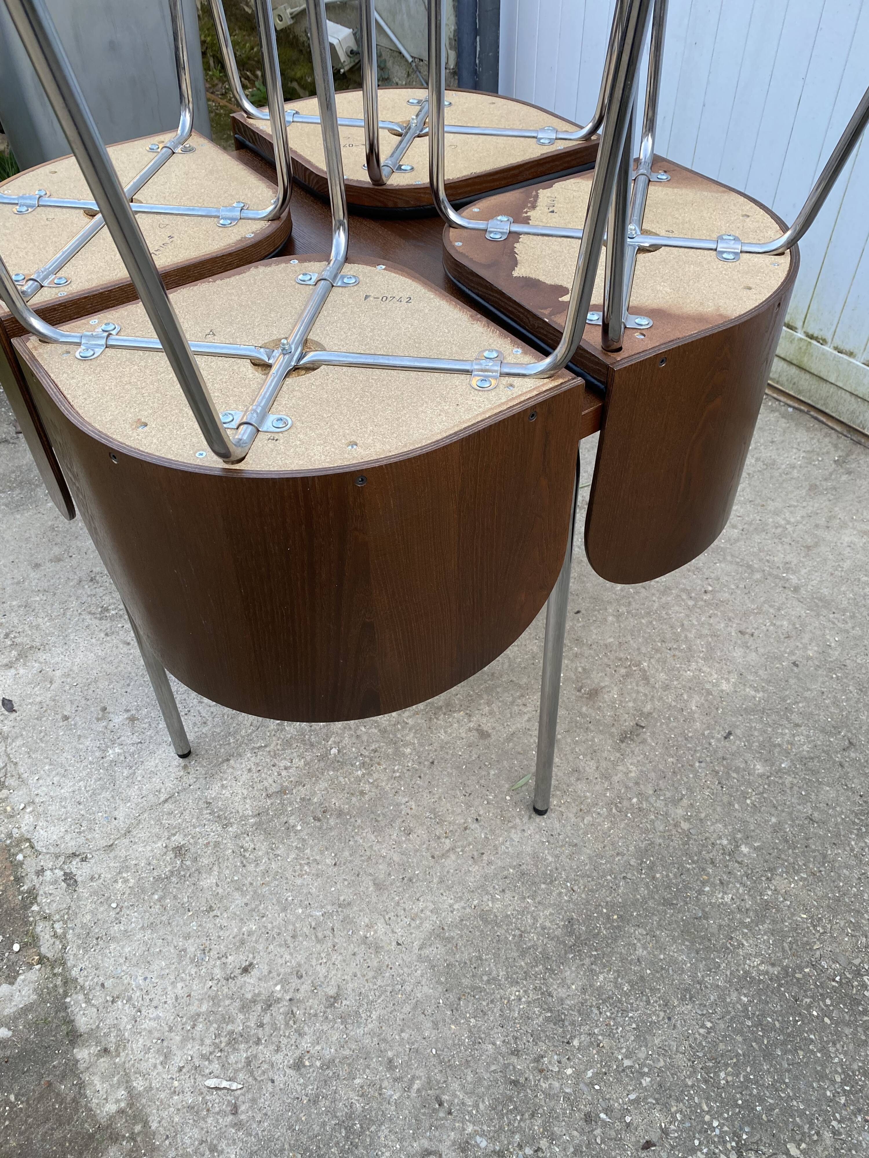 Fusion table and 4 teak chairs by Sandra Kragnert IKEA.