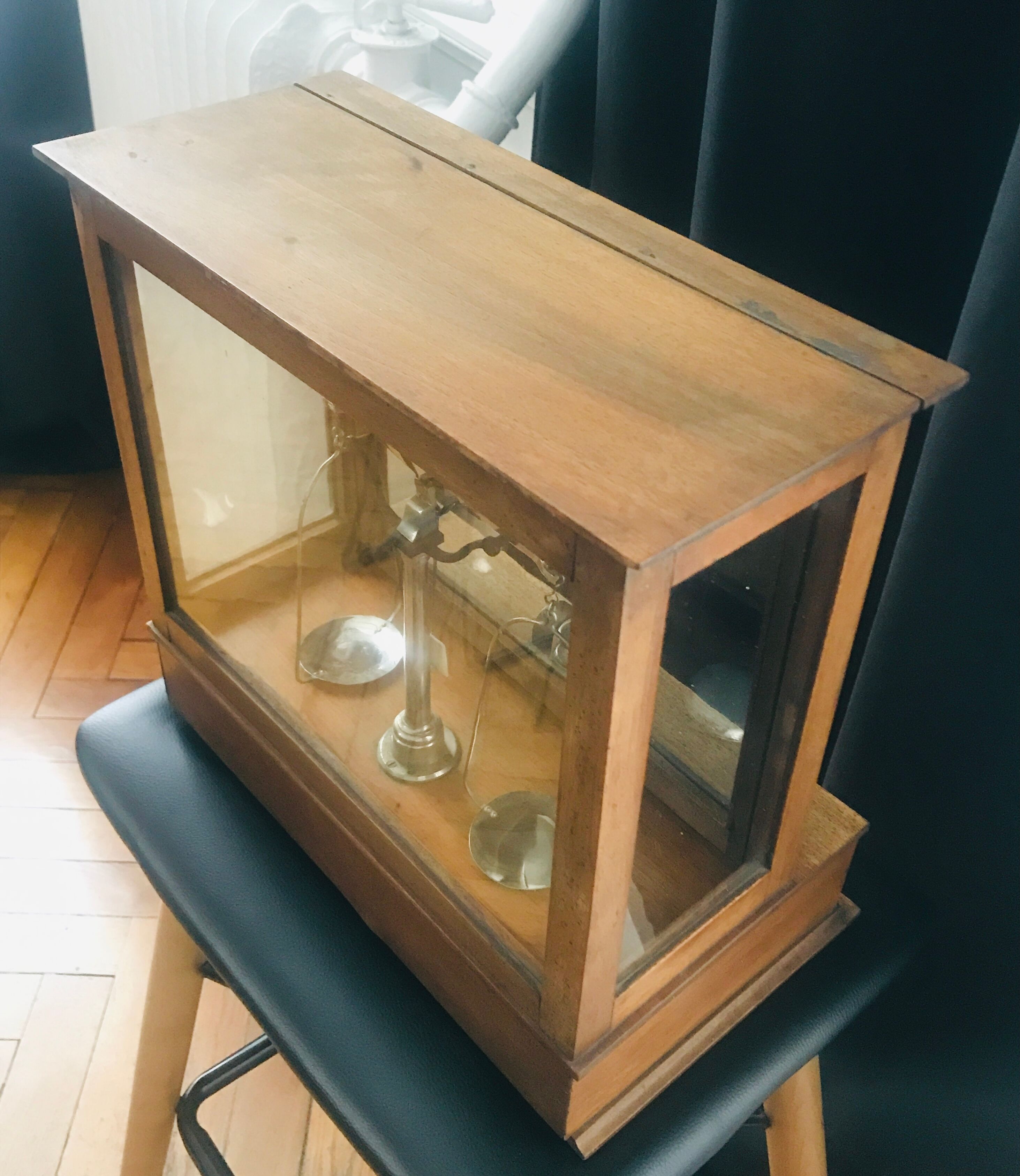 Apothecary trebuchet scale in wooden chest