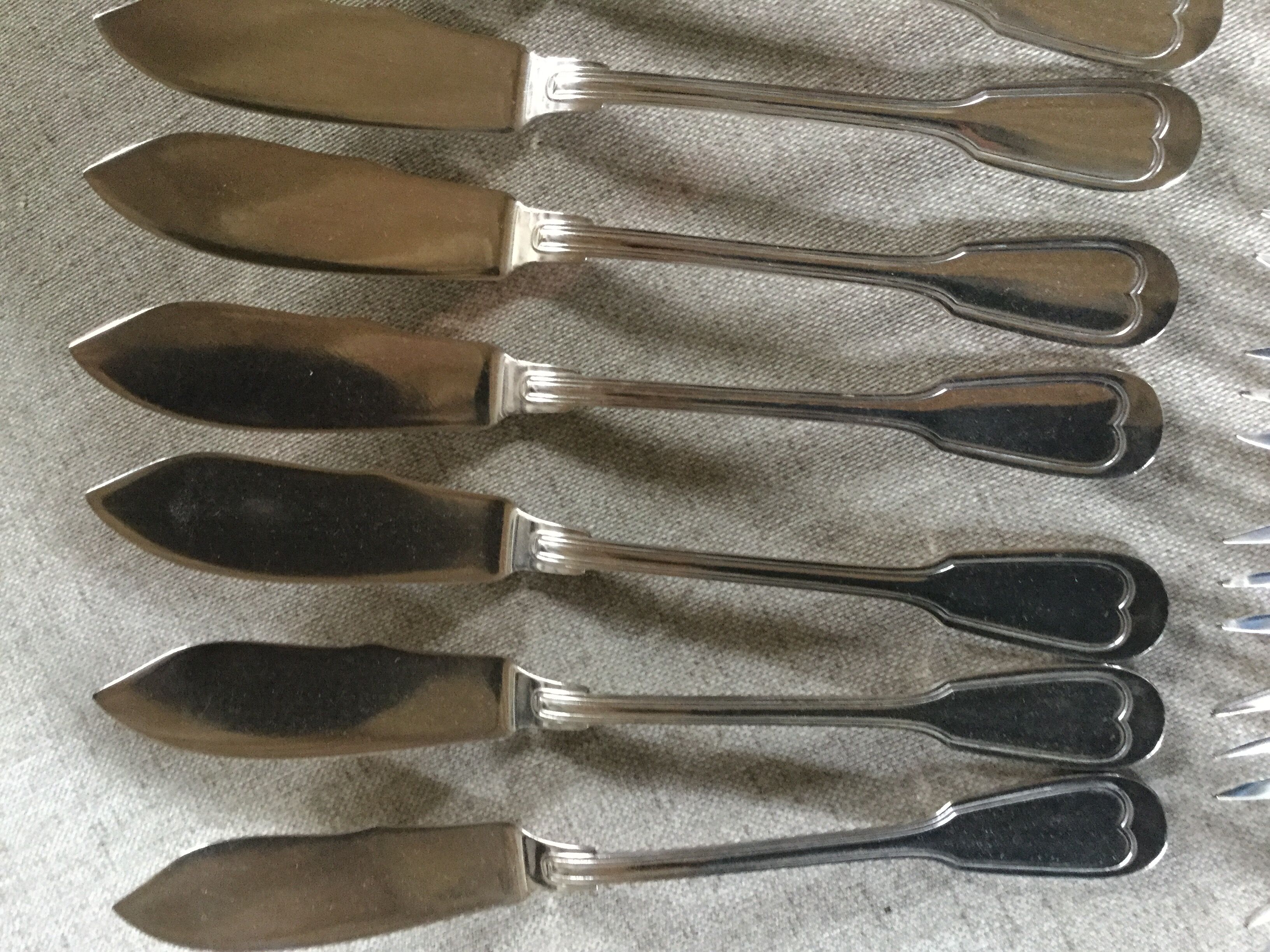 9 silver metal fish cutlery