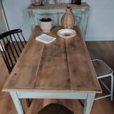 Farm table