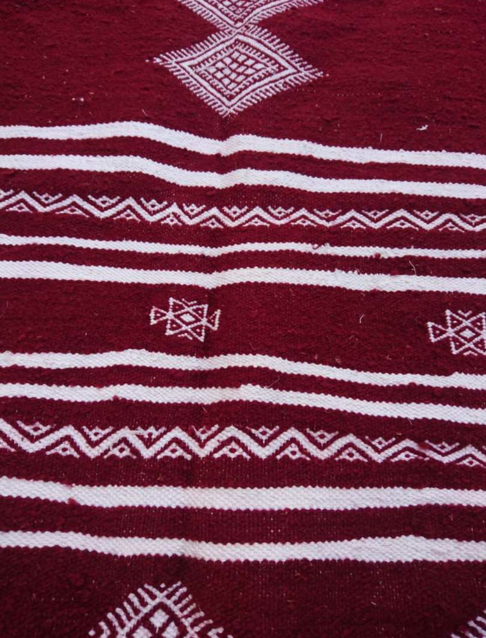 Carpet wool handmade great Bordeaux size250x134cm