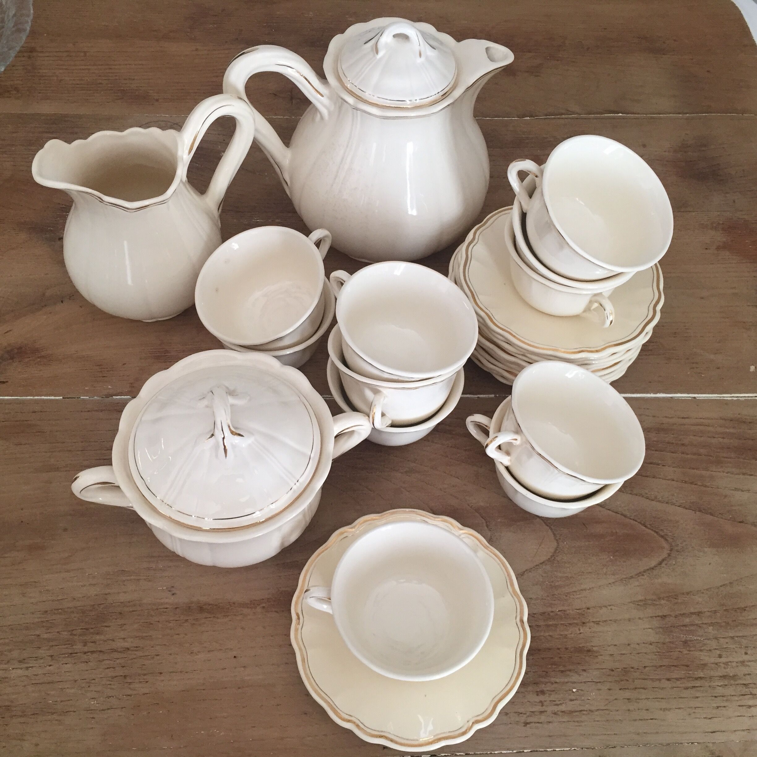 Tea set 25 pieces