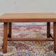 Table basse brutaliste en chêne clair