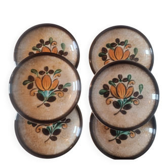 Fascinating set of six semi-honed dishes, perfect for collections and