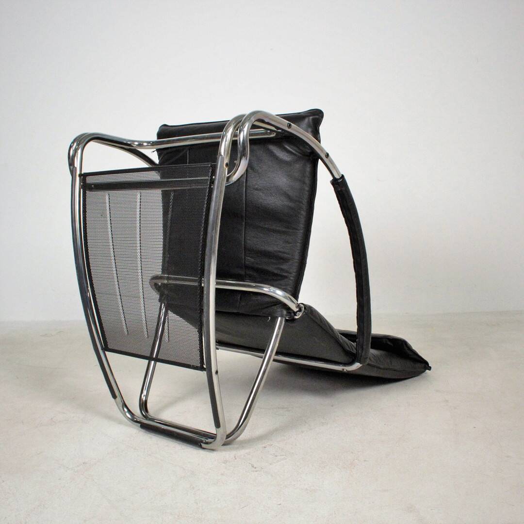 Lounge chair armchair