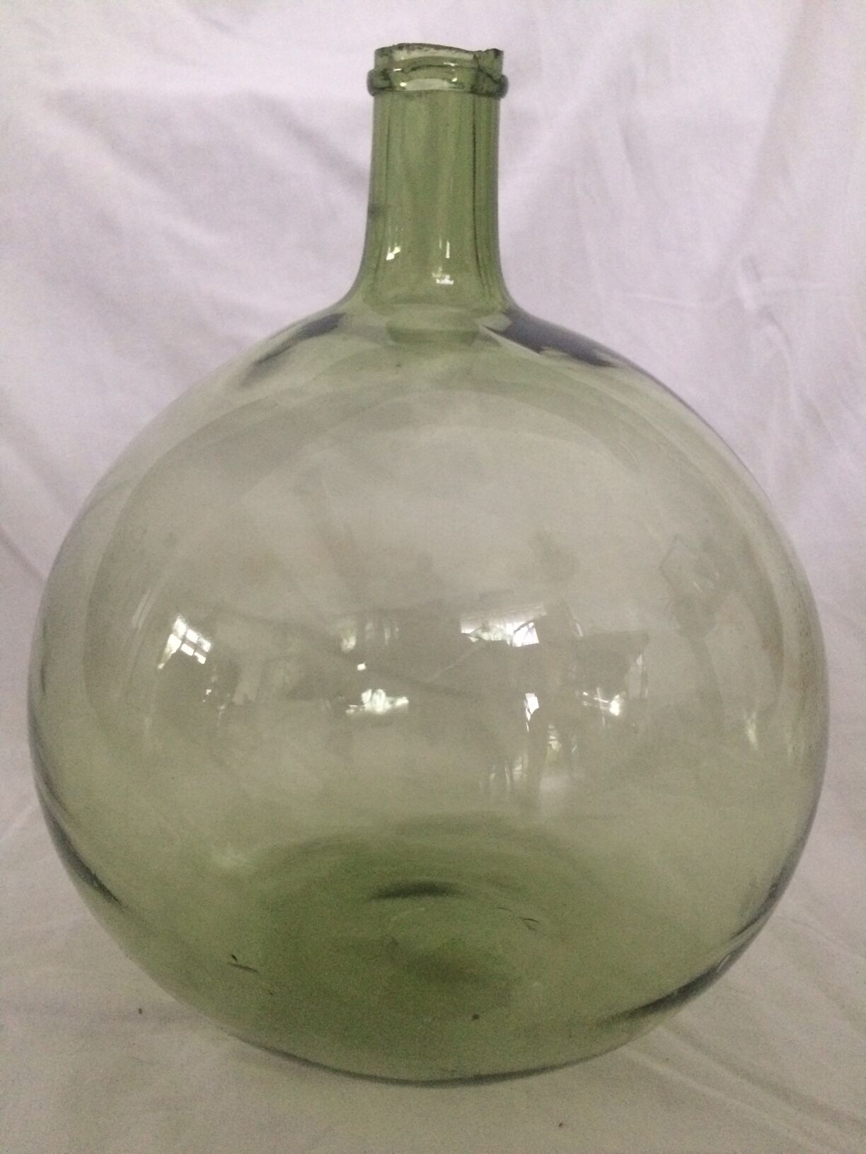 Dame-jeanne ancienne verte transparente  8, 10L