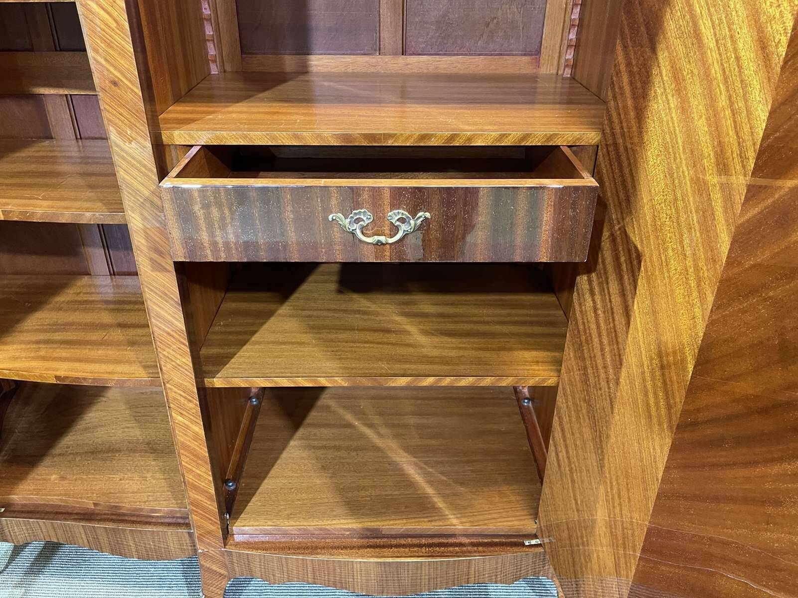 Louis XV style 3-door wardrobe in oak and rosewood - 1970s