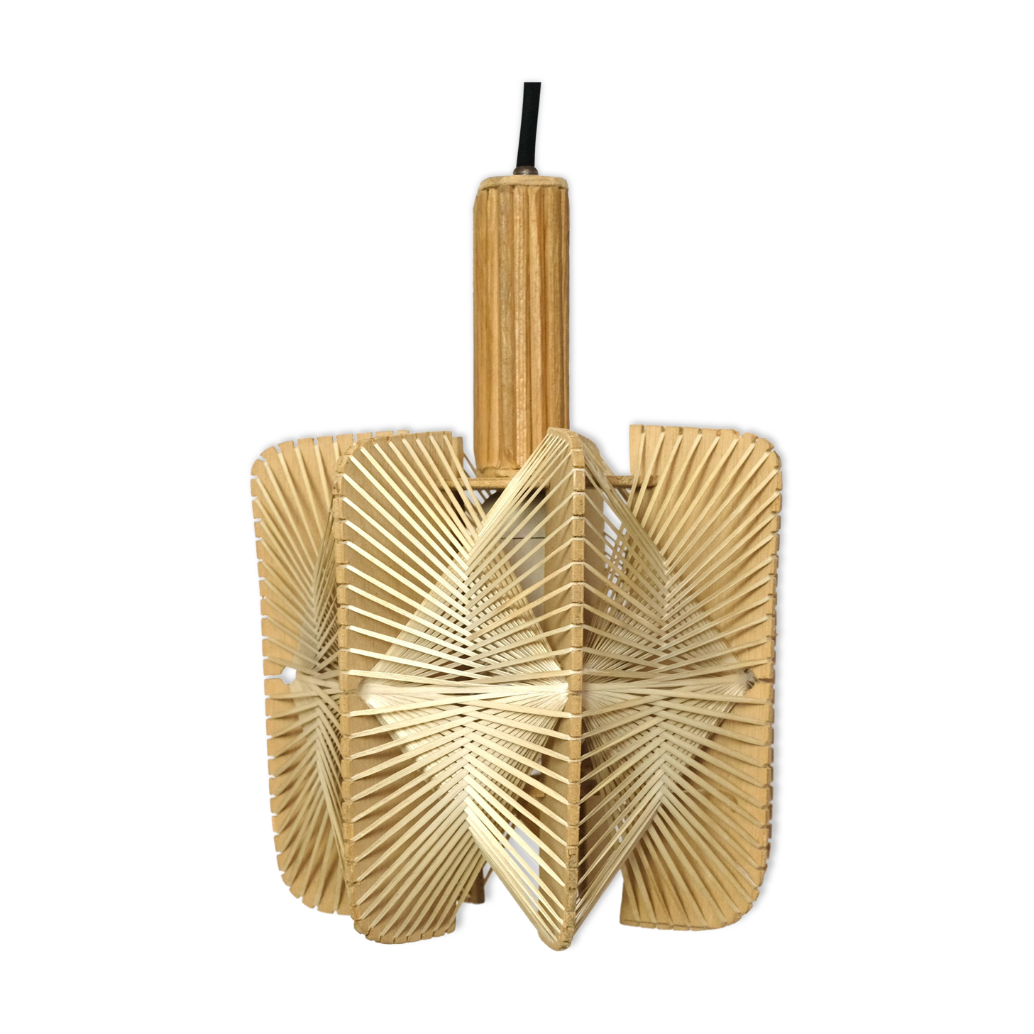 Hanging lamp in wood and threads of the 70