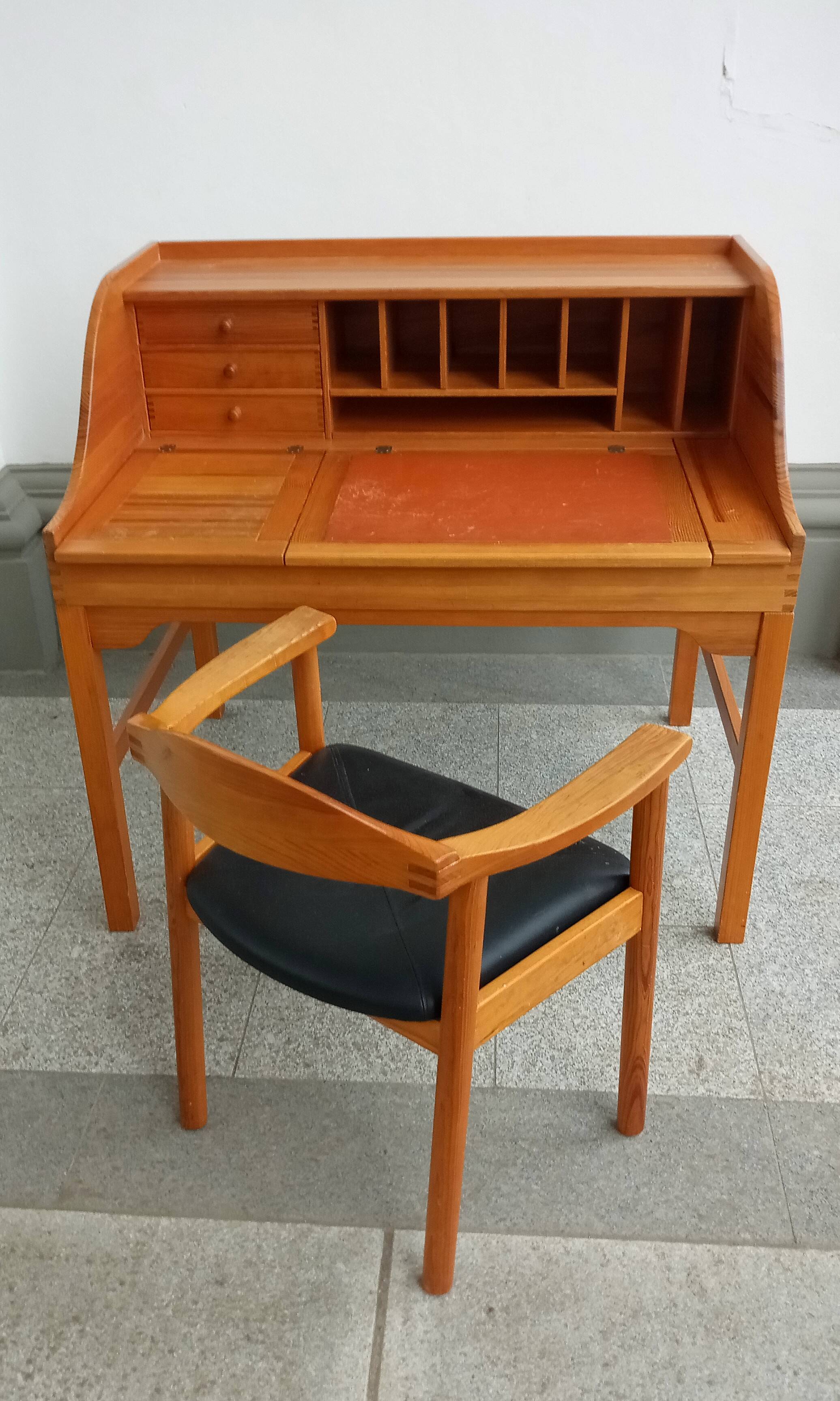 Desk in oregon pine by andreas hansen for hadsten träindustri
