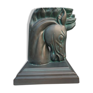 Sellettes sculptures représentant