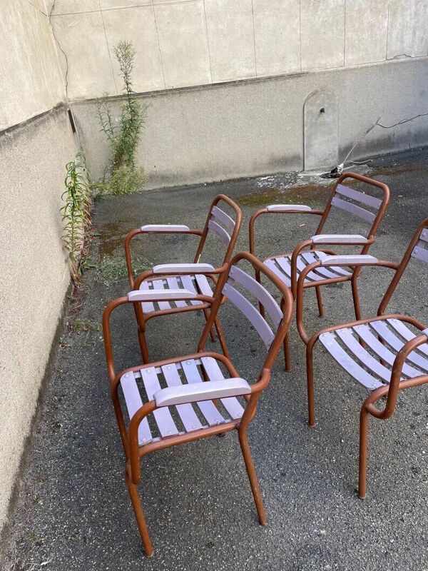4 Chaises style tolix vintage -en métal et bois. 1950s. Vintage français. - jolie patine - intérieur ou extérieur couvert - peinture