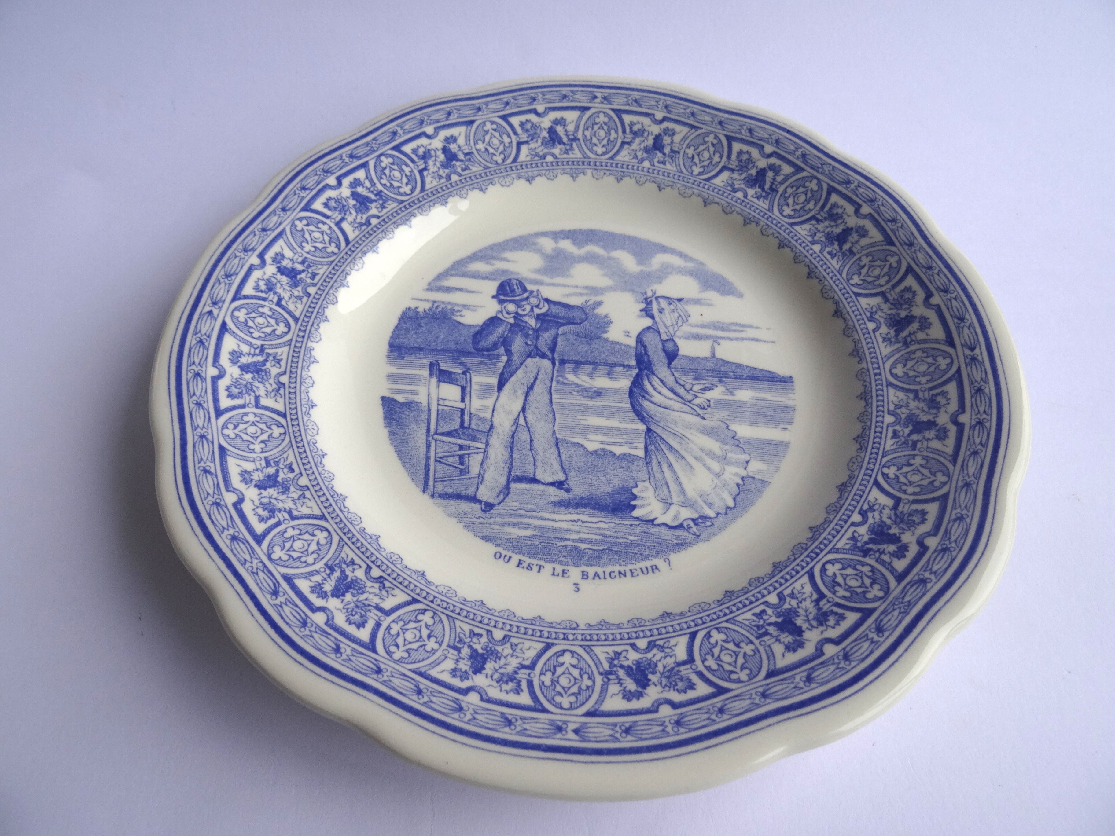 6 talking dessert plates Gien Museum