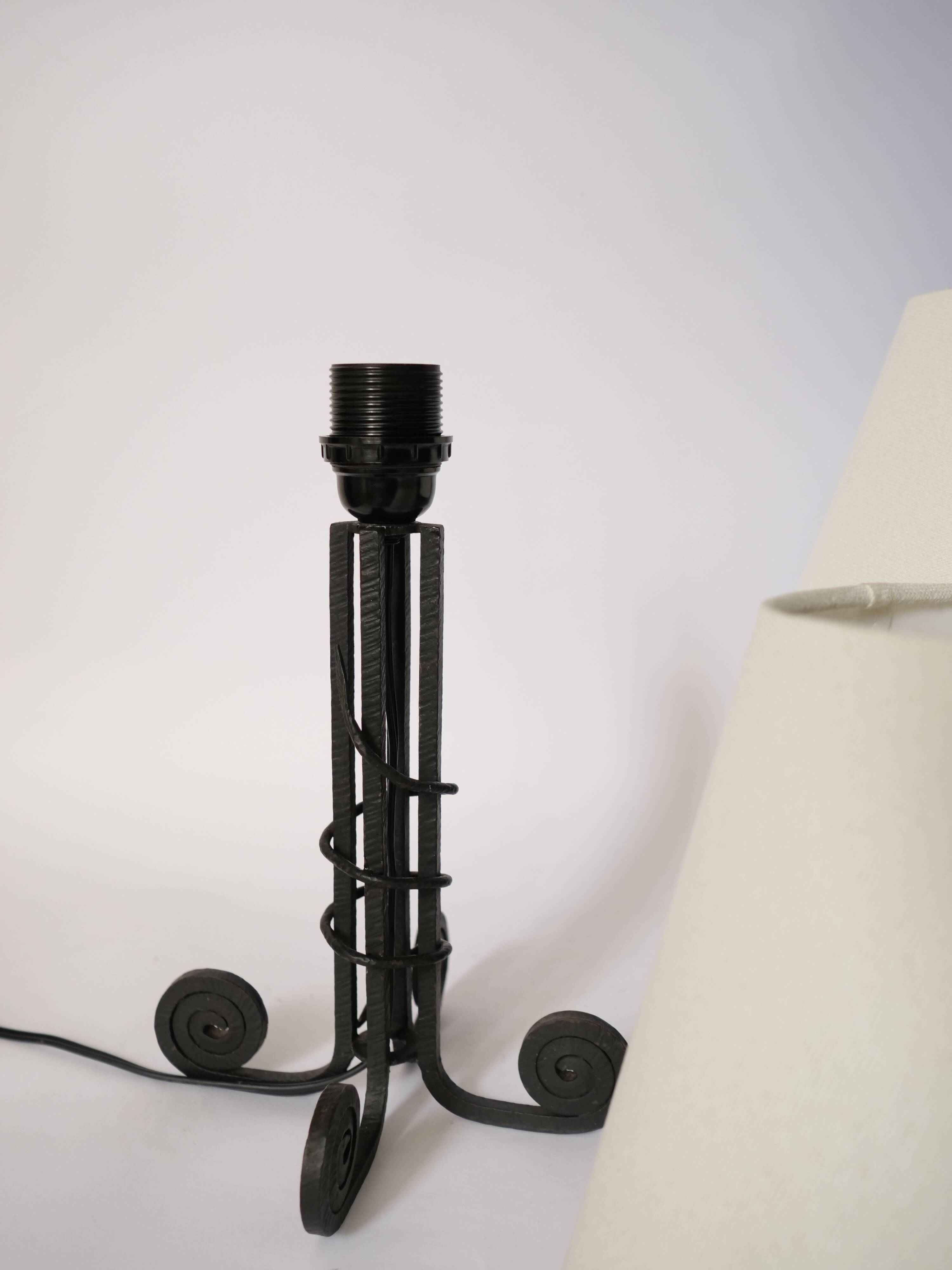 Pair of Art Deco lamps in wrought iron circa 1930