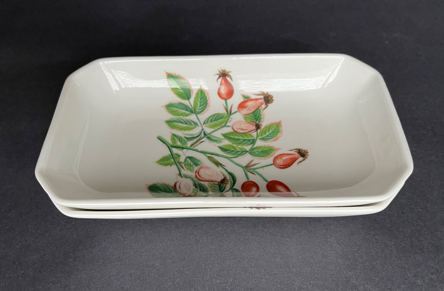 Pair of Paris porcelain ravines