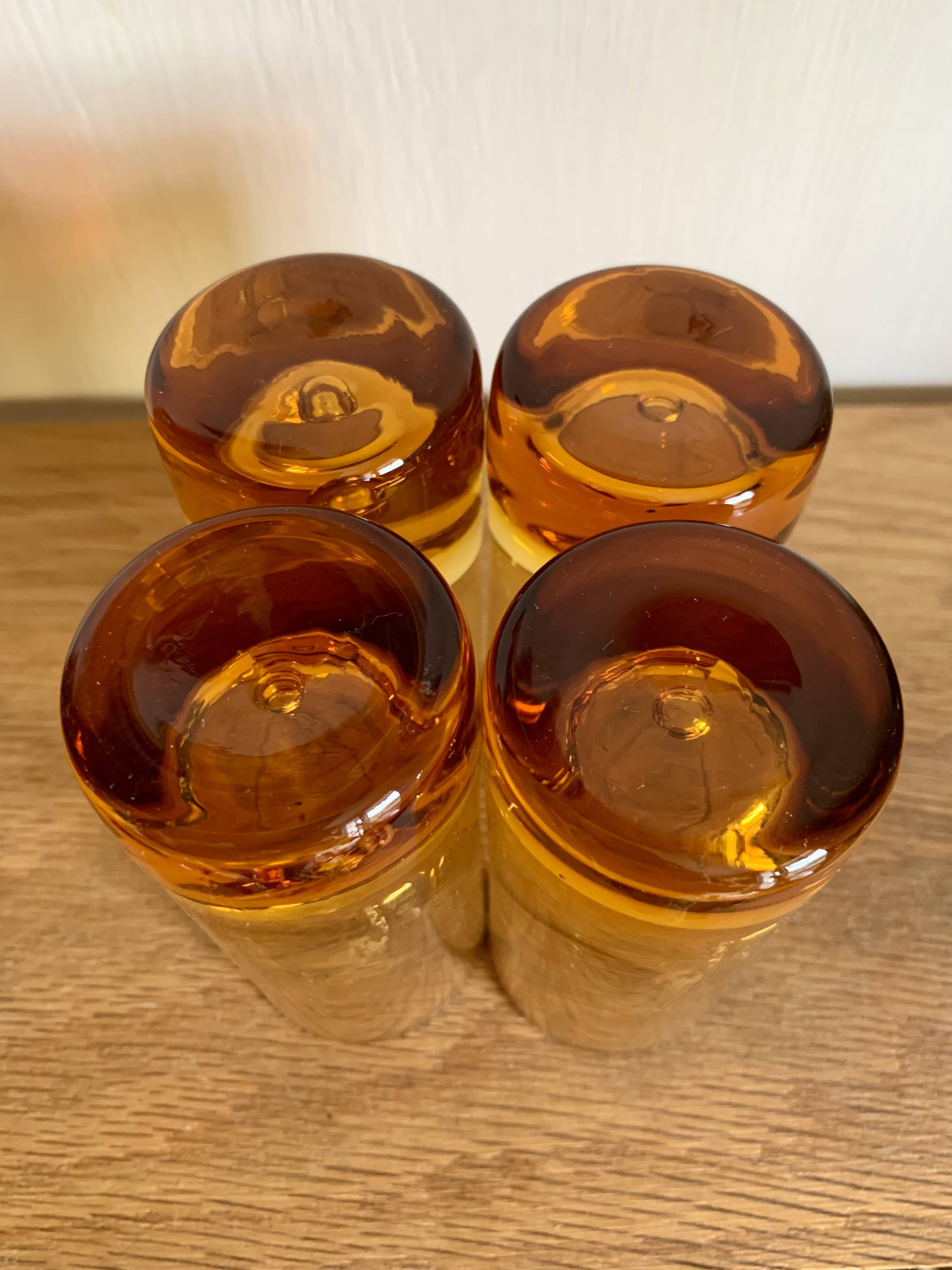 4 verres ambrés, années 60