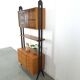 Armoire design en teck Musterring avec pieds noirs