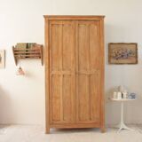 Armoire parisienne