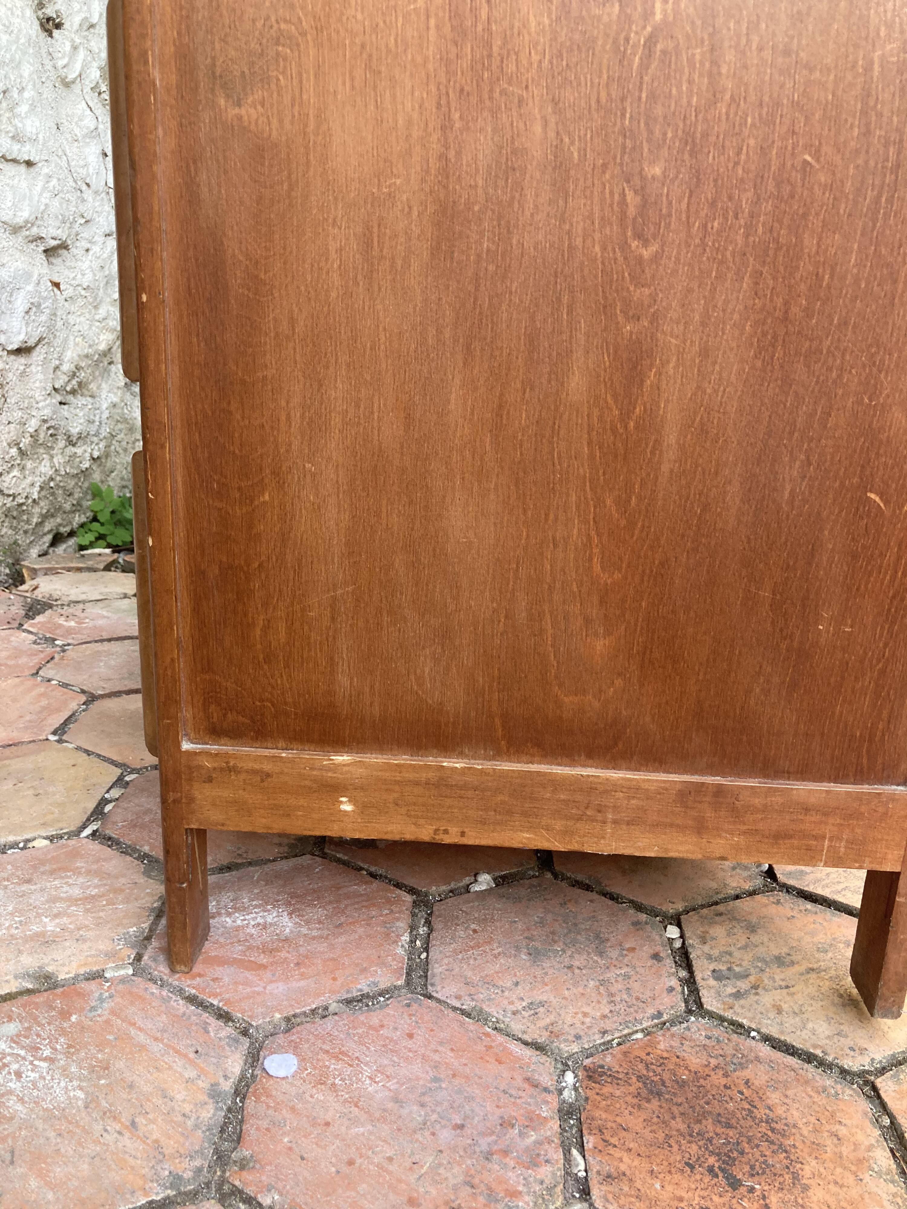Vintage chest of drawers with 3 drawers