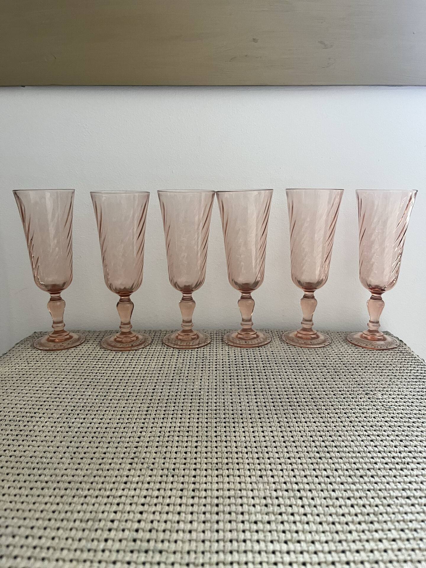 6 champagne flutes
