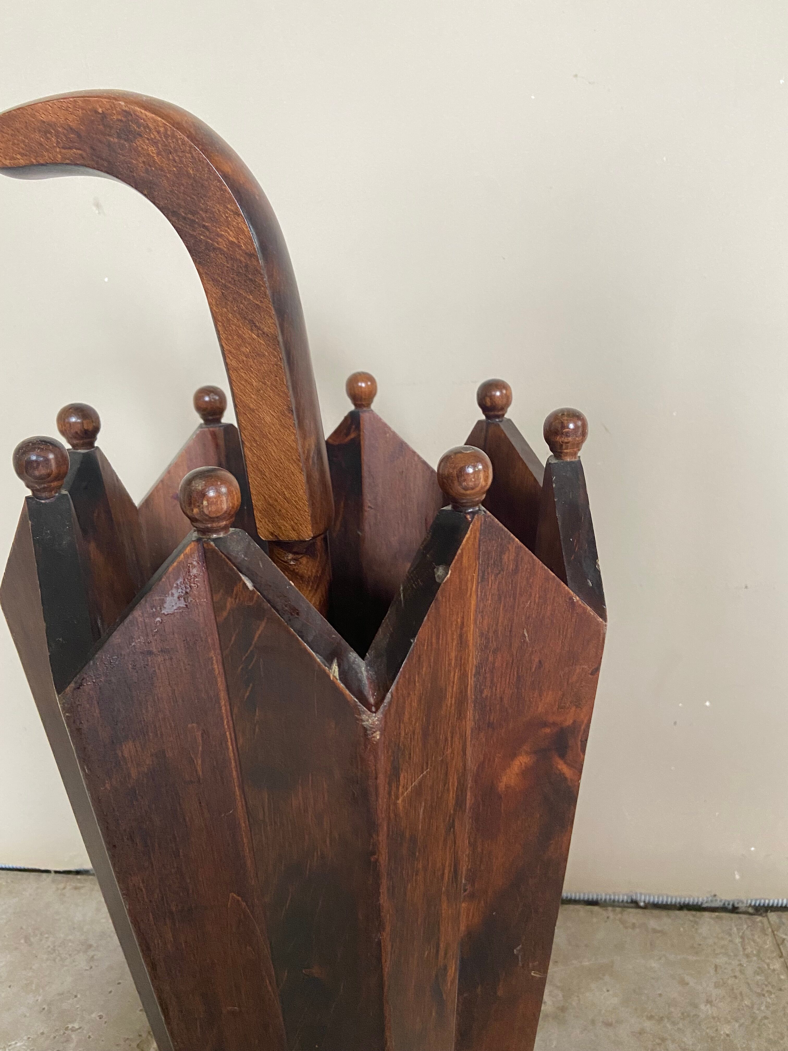 Wooden umbrella holder 30-40s umbrella design