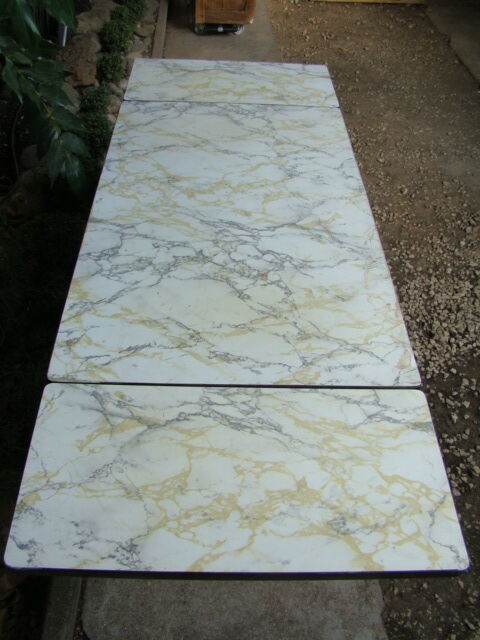 Table formica ancient marble