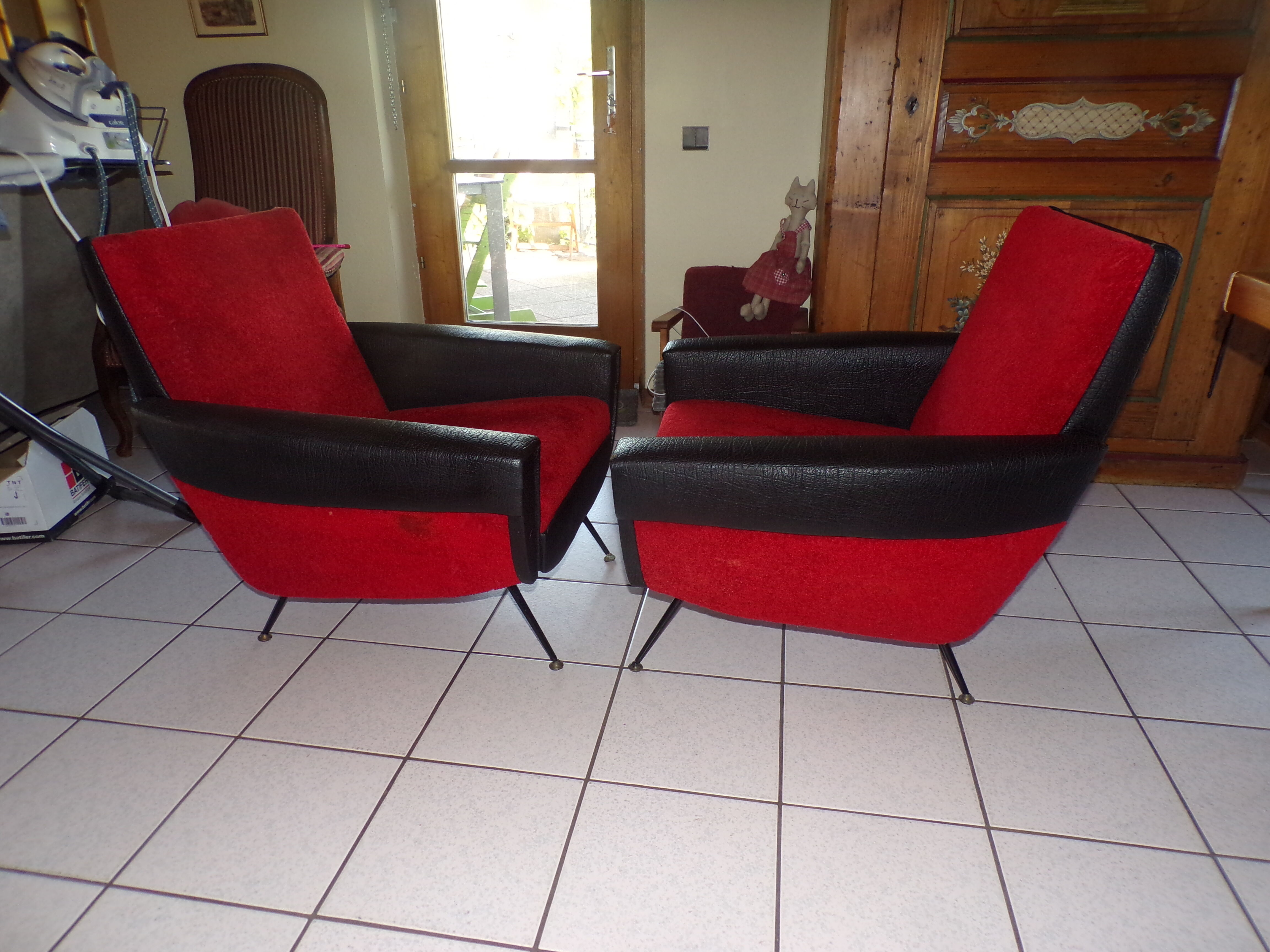Armchairs skai black and red fabric vintage 70