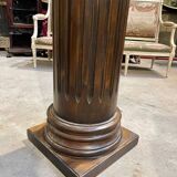 Louis XVI style column in carved wood from the late 19th century, 2.27 metres in height.