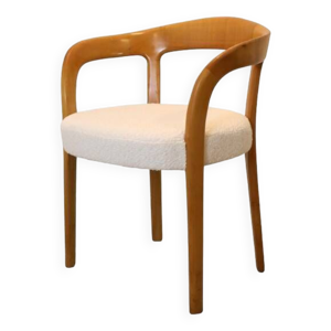 chaise en bois et tissu