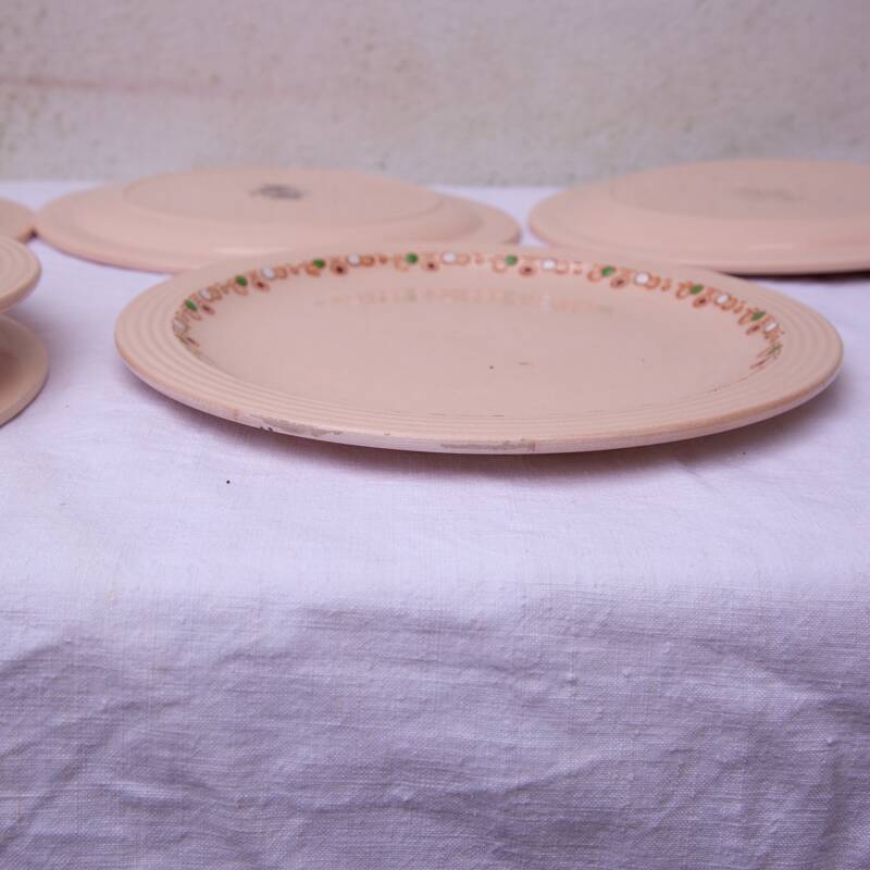 8 Betty Longwy plates