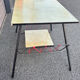 Desserte porte-revues vintage en Formica – Années 60/70