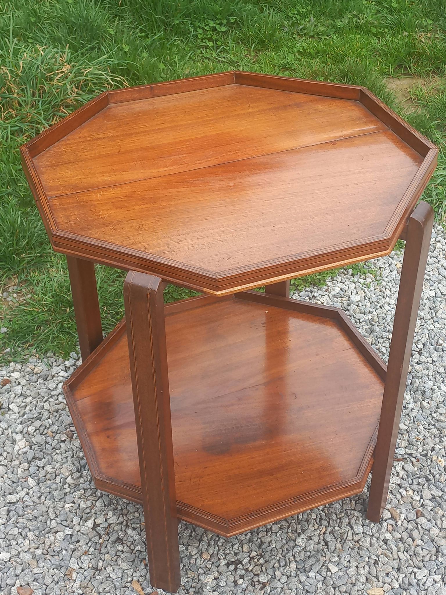 Art Deco folding side table in mahogany with double top marquetry.