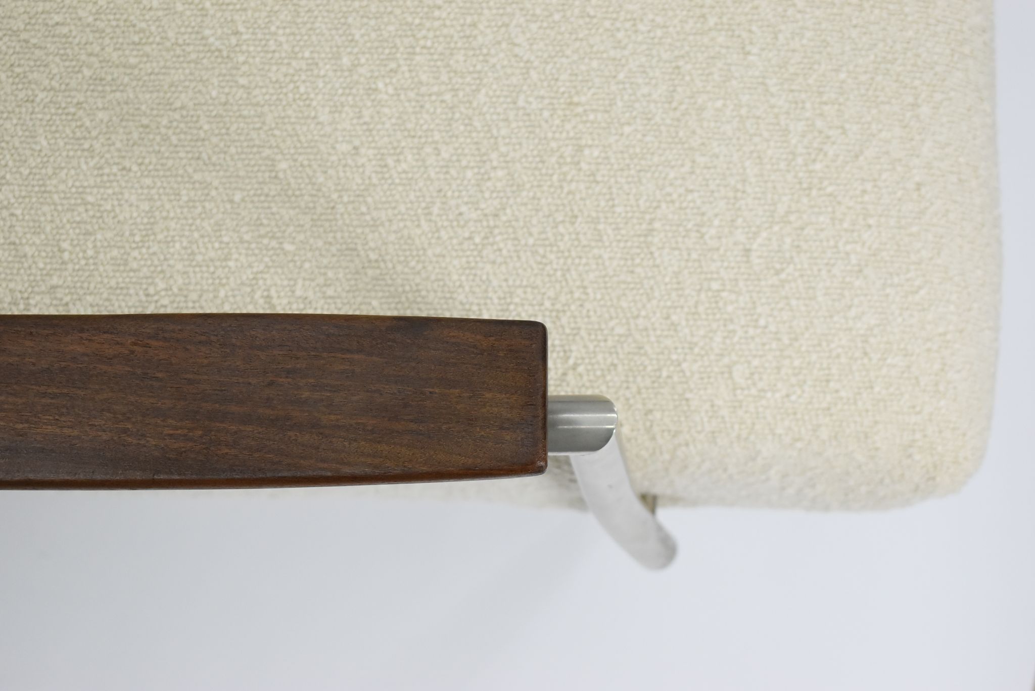 Canapé Danemark années 1960 bouclé beige