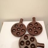 Set of ceramic snail dishes