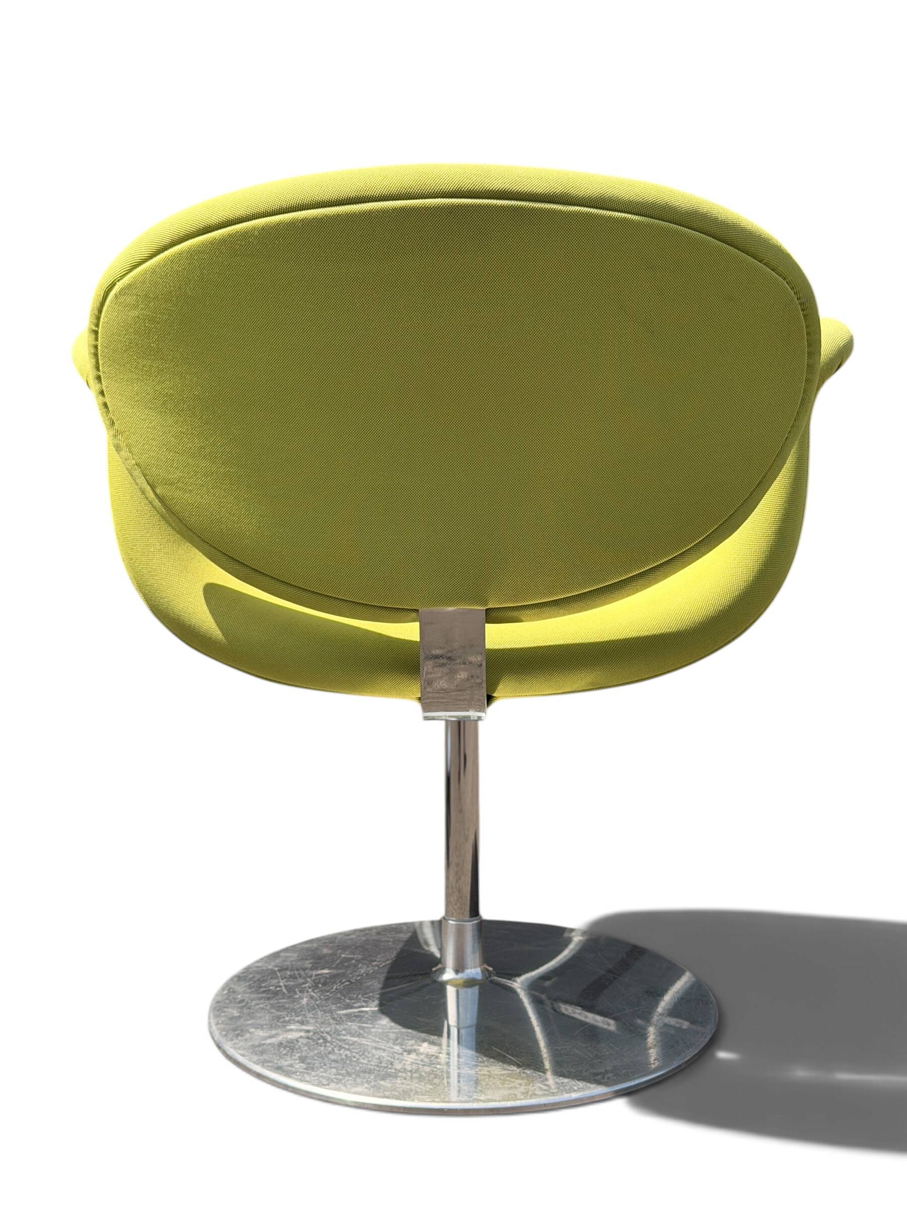 Fauteuil Little Tulip Pierre Paulin Artifort en tissu vert