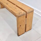 Banc en bois de pin de Charlotte Perriand pour Les Arcs