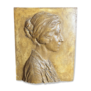 Bas-relief en plâtre
